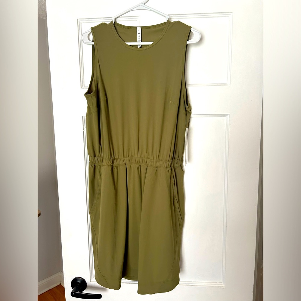 NWT Lululemon Lightweight High Neck Dress